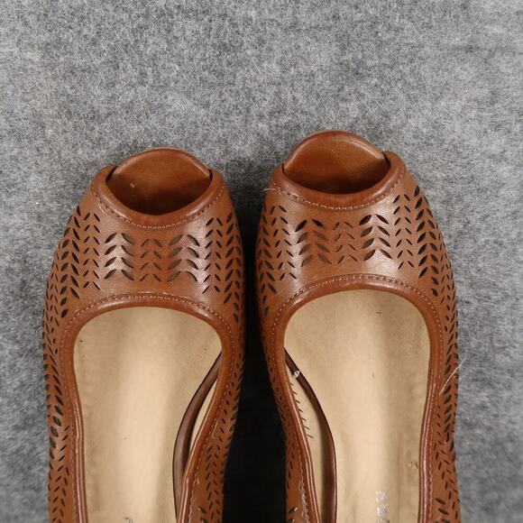 CL by Laundry Shoes Womens 9 Peep Toe Wedges Fashion Perforated Slip On Brown - Picture 8 of 12